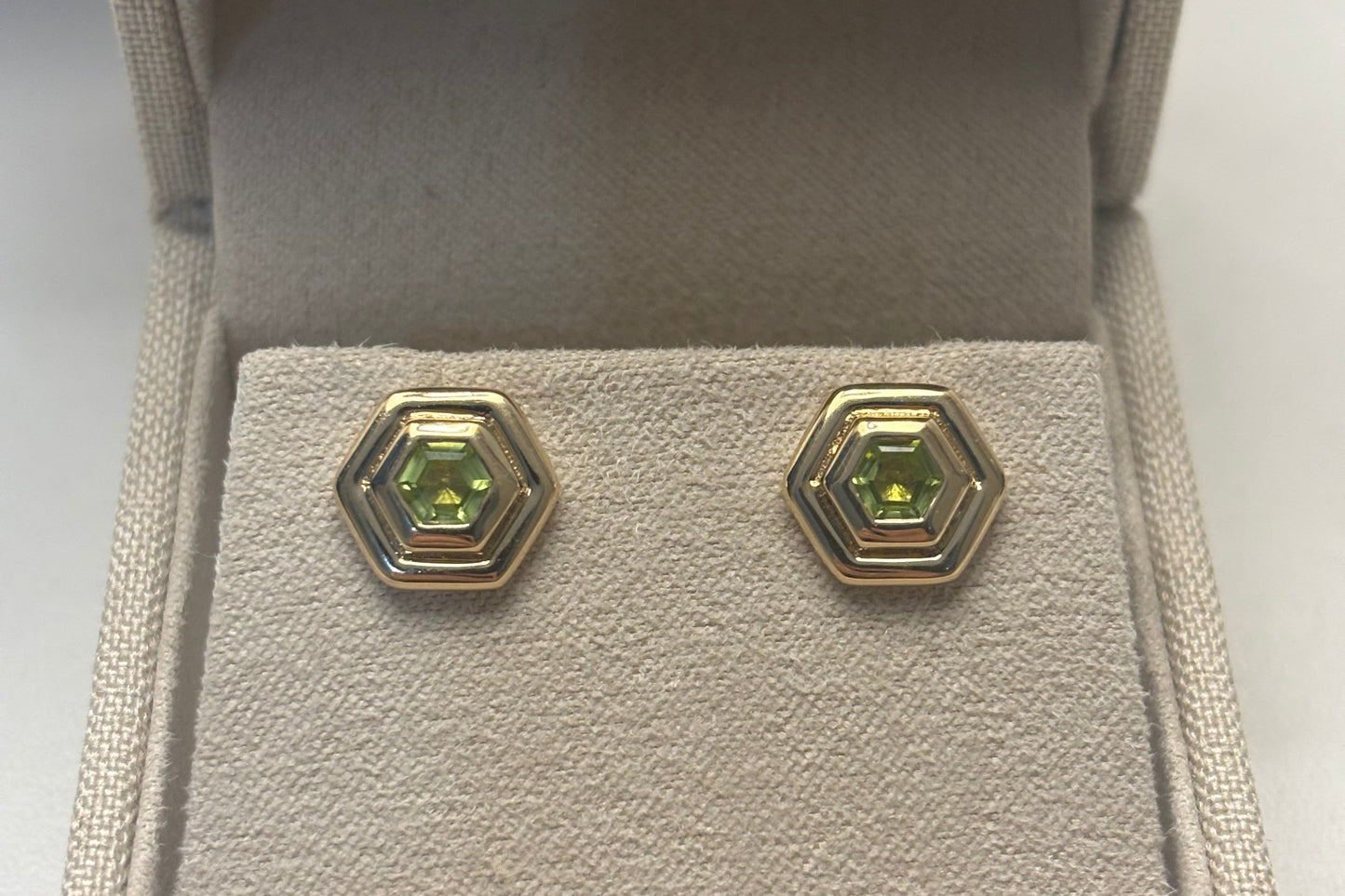 Peridot Ashapoo Studs
